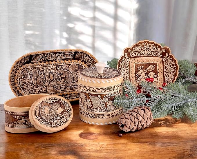 Birch Bark Bread and Pastry Basket, Bread Storage Container and Fruit Basket for Serving Set (Squirrels Design)