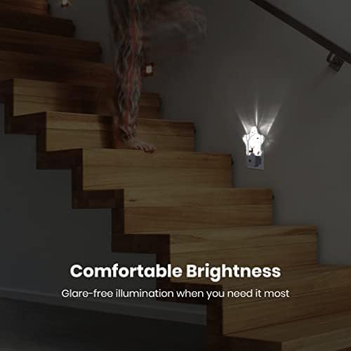 Night Light Plug-in into Wall Dusk to Dawn Smart Sensor White Led Nightlight for Bedroom Bathroom Kitchen Hallway Stairs Energy Efficient Decor Desk Lamp Beach Decor