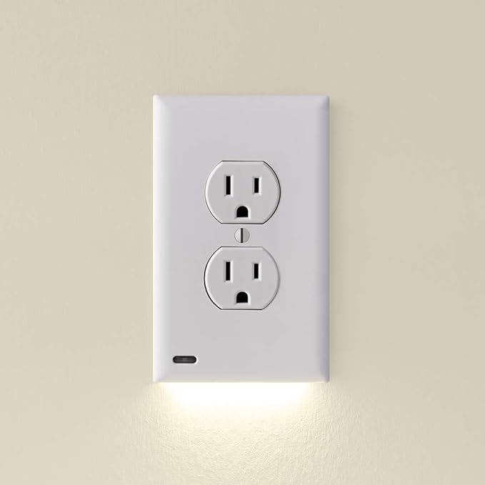 Single - SnapPower GuideLight [For Duplex Outlets] - Replaces Plug-In Night Light - Electrical Receptacle Wall Plate With LED Night Lights - Auto On/Off Sensor - (Duplex, White)