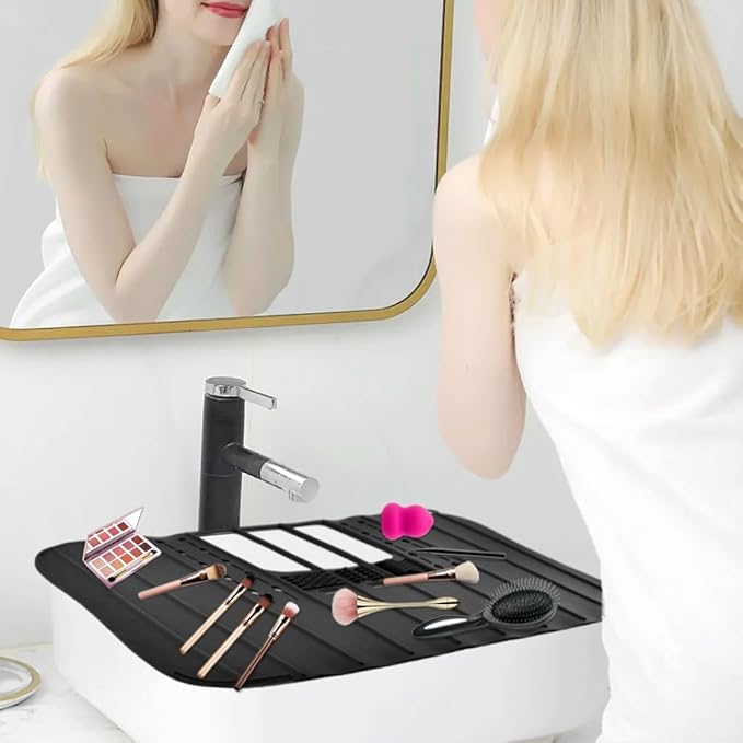 Bathroom Sink Cover for Counter Space, Foldable Silicone Makeup Organizer Mat for Over Countertop, with Hanging Loop Heat-Resistant Sink Cover for Makeup(Color:Black)