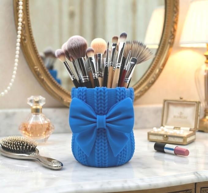 Knitted Bowknot Makeup Brush Holder, Cute Bow Vase, Pen Organizer for Kitchen, Bathroom or Office (Blue)