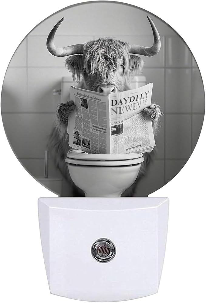 Highland Cow Night Light LED Lamp Round Plug into Wall Nightlight with Dusk to Dawn Sensor Home Hallway Stairway Bathroom Decor