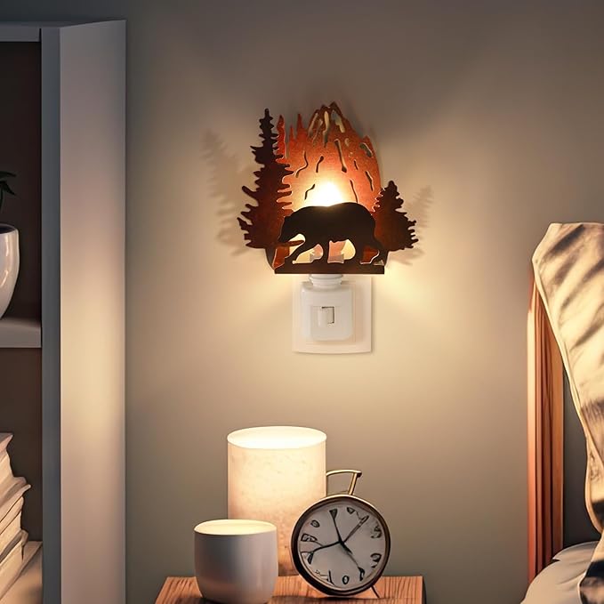 Tuanse Forest Bear Plug in Night Light Wilderness Farmhouse Bear Forest Mountain Night Light Decorative Vintage Cabin Metal LED Lamp Decor for Holiday Bedroom Living Room Bathroom Christmas Gift