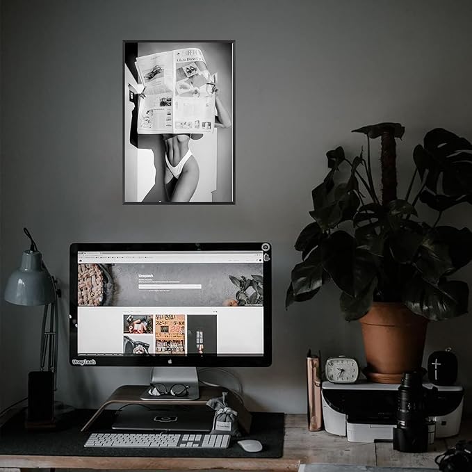 Sexy Glamorous Newspaper Reader Poster Feminist Hot Girls Canvas Wall Art Retro Black And White Room Aesthetic Women Prints Painting For Home Bedroom Dorm Wall Decor 12x16in Framed