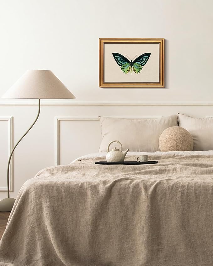 Bzstyleart Vintage Wall Art Decor, Vintage Gold Framed Wall Art, Green Butterfly Frmaed Artwork for Office, Aesthetic Canvas Picture Print, Painting for Bedroom Living Bathroom, 12 x 16 Inch