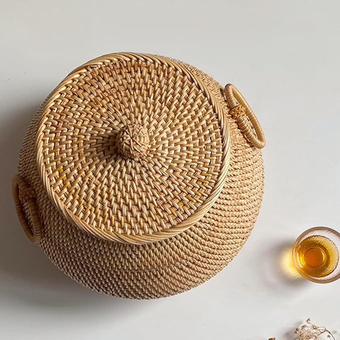 EUBUY Round Rattan Storage Basket with Lid, Hand Woven Rattan Decorative Box for Tea, Fruit, Snacks, Home Desktop Decor