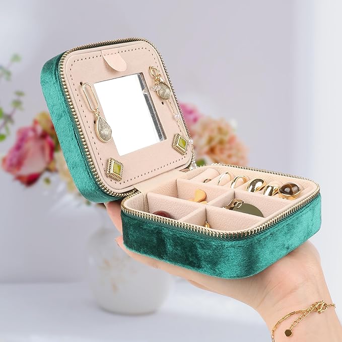 OceeK Plush Velvet Jewelry Box,Travel Jewelry Case and Organizer with Mirror,Jewelry Box for Women Girls,Green,1 Pack