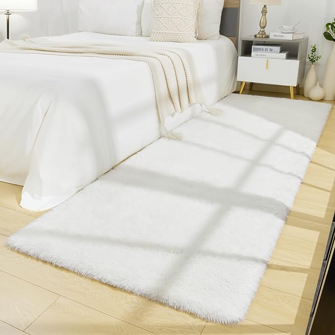 BENRON Soft Runner Rugs for Bedroom 2.6x8, Washable Long Runners for Hallway Entryway Kitchen Dorm, Fluffy Throw Rug for Kids Girls Room Decor Photo Prop, Cream White