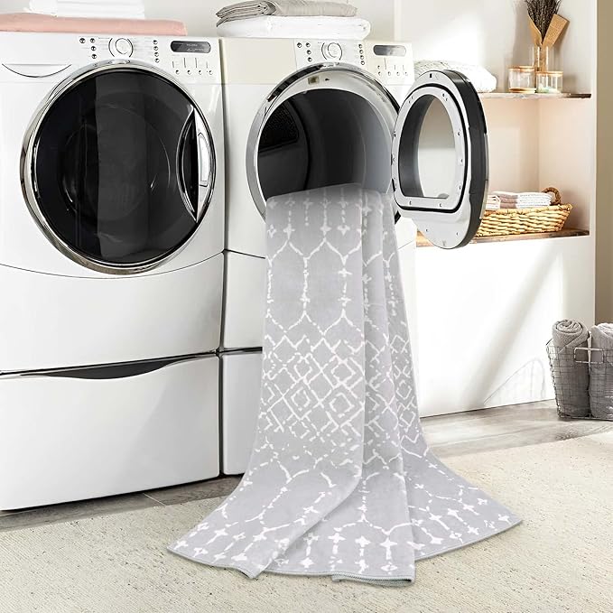 Lahome Moroccan Rugs for Entryway 2x3 Small Non-Slip Kitchen Rug Throw Lightweight Area Rugs for Bedroom Gray Vintage Print Distressed Bath Mat Floor Indoor Doormat Carpet for Laundry Living Room