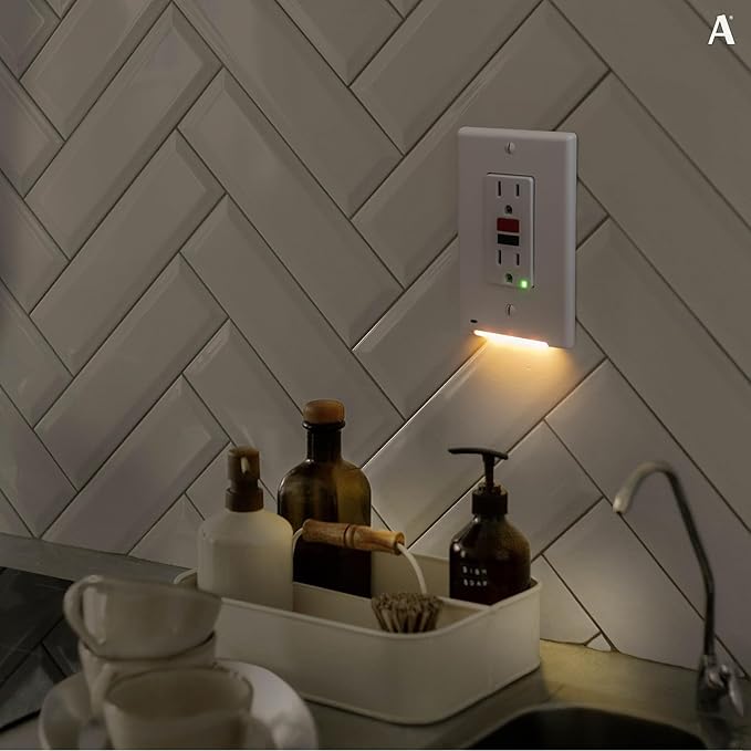 AMERELLE Universal LumiCover Wallplate with Built-In Night Light, White, Décor - Easy DIY Installation, Convenient Low-Profile Design, for GFCI Outlets and Décor Outlets & Switches