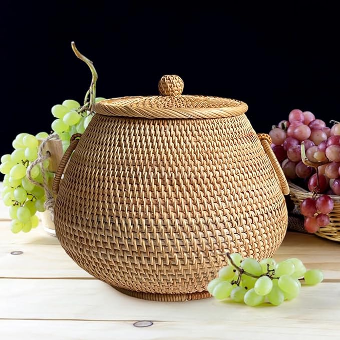 EUBUY Round Rattan Storage Basket with Lid, Hand Woven Rattan Decorative Box for Tea, Fruit, Snacks, Home Desktop Decor