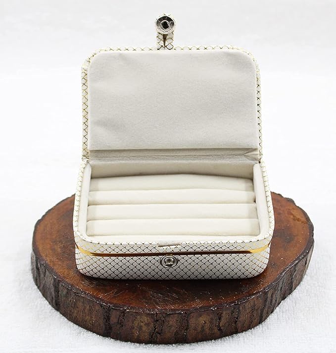 atorakushon PU Leather Combo Makeup Jewellery accessories Vanity box to nicely organize the Jhumka Ring Earrings Necklace Bangle for Female Set of 3 Cream