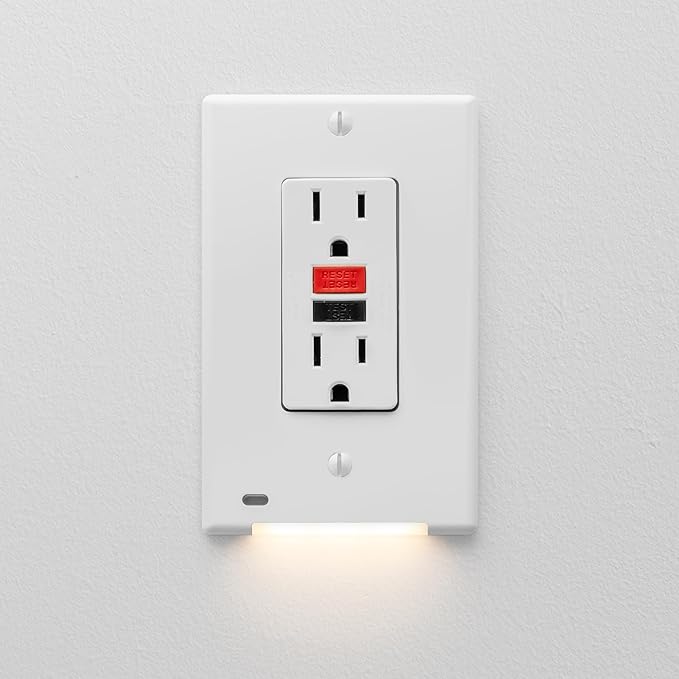 AMERELLE Universal LumiCover Wallplate with Built-In Night Light, White, Décor - Easy DIY Installation, Convenient Low-Profile Design, for GFCI Outlets and Décor Outlets & Switches