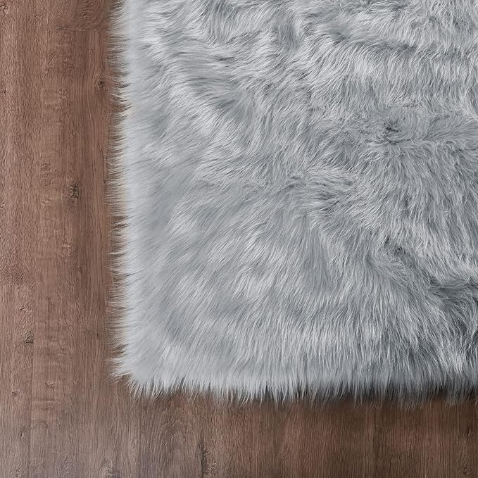 Goolela Grey Fluffy Fuzzy Rug for Bedroom Dorm 3x5 Gray Furry Faux Fur Shaggy Carpet Living Room Sheepskin Soft Plush Rectangle