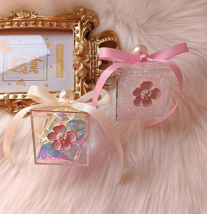KissYou Small Acrylic Box with Lid Clear Square Cube Transparent Candy Jewelry Storage Containers Graduation Wedding Birthday Party Candy Boxes Decorations