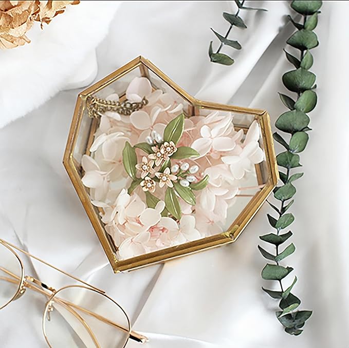 Small Glass Heart Shaped Jewelry Box Clear Ring Trinkets Box with Lid Gold Makeup Organizer Desktop Display Lidded Treasure Box Lady and Girls Gift