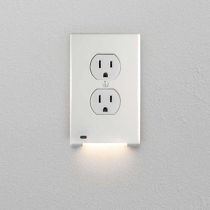 AMERELLE Universal LumiCover Wallplate with Built-In Night Light, Standard Duplex, White - Easy DIY Installation, Convenient Low-Profile Design