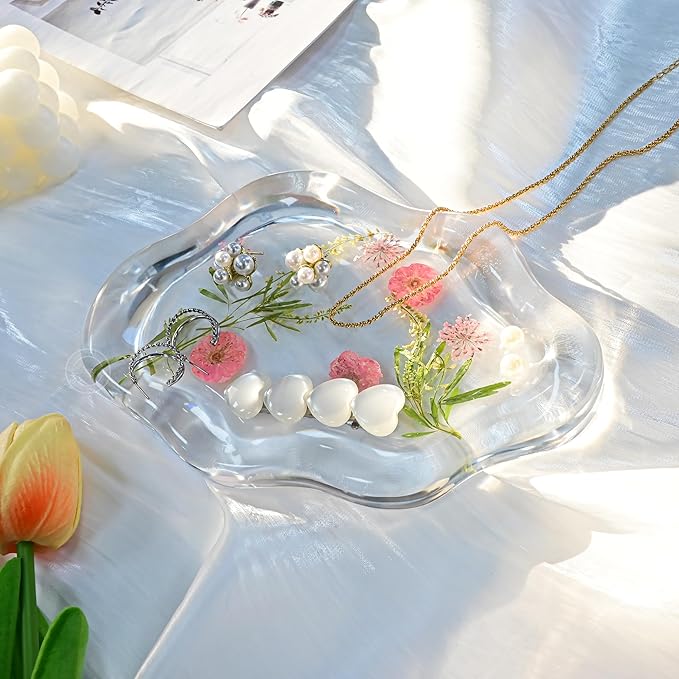 Britrio Resin Casting Dried Pressed Flowers Decorative Tray Trinket Dish Cute Cloud Vanity Jewelry Plate Holder for Women Necklace Earring Ring Key Makeup Organizer Home Decor Aesthetic 7.56''x5.12''