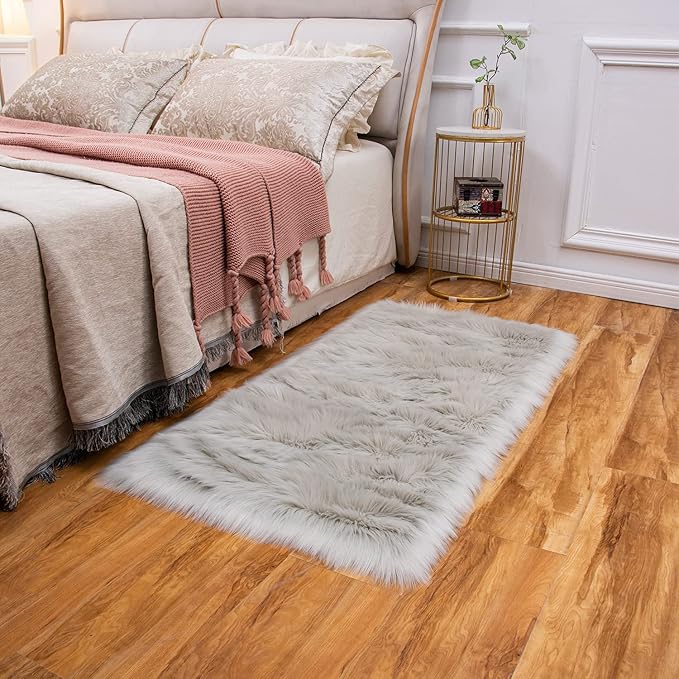 EasyJoy Ultra Soft Fluffy Shaggy Area Rug Faux Fur Rug Chair Cover Seat Pad Fuzzy Area Rug for Bedroom Floor Sofa Living Room (2 x 4 ft Rectangle, Light Grey)