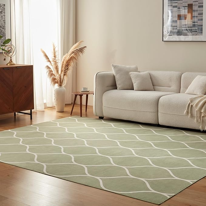 Amazon Basics Thin Indoor Area Rug, Geometric Printed Washable Home Decor Carpet for Living Room Bedroom, 6' W × 9' L, Green Geometric