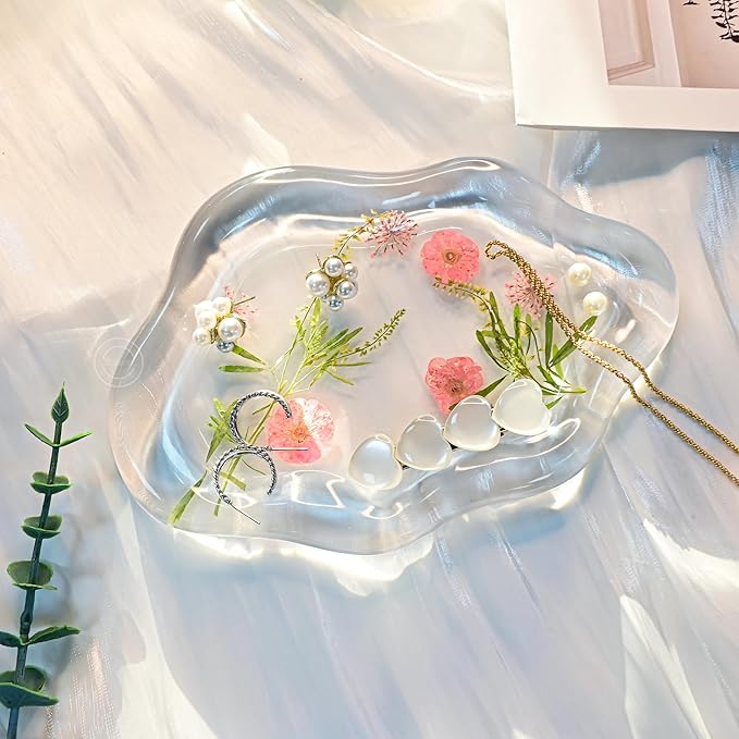 Britrio Resin Casting Dried Pressed Flowers Decorative Tray Trinket Dish Cute Cloud Vanity Jewelry Plate Holder for Women Necklace Earring Ring Key Makeup Organizer Home Decor Aesthetic 7.56''x5.12''