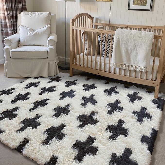 PureCozy Black and White Rug 4x6 for Living Room, Super Soft Modern Shag Rug Washable Fluffy Rugs Indoor Fuzzy Carpet for Bedroom Home Dorm Aesthetic Decor