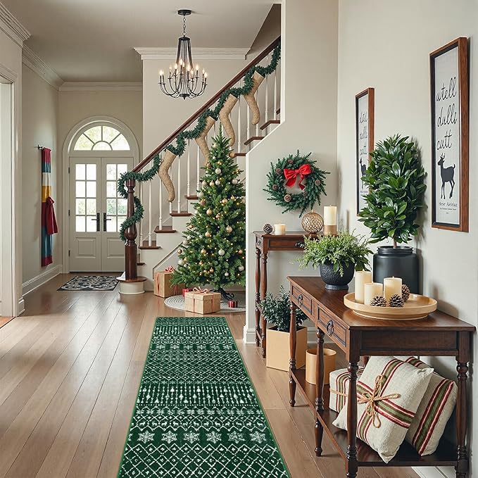 Lahome Christmas Runner Rug for Hallway 2x8 Non Slip Soft Long Kitchen Carpet Runner Washable Low Pile Xmas Snowflake Carpet Runner for Entryway Bathroom Holiday Winter Home Decor Green Hana