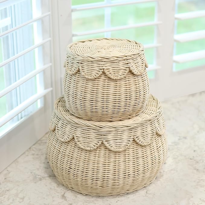 Scalloped Basket Set of 2 Small Natural Rattan Decorative Storage Baskets with Lids - Round Shape - Handwoven Natural Wicker Boho Décor for Shelves, Countertops & Gift Baskets.