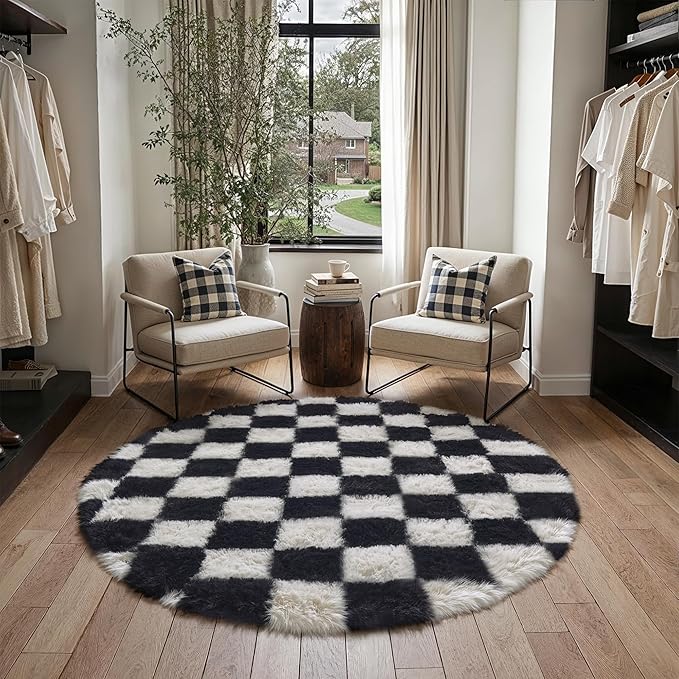 PureCozy Checkered Round Rugs 5ft for Living Room, Black and White Modern Shag Rugs Super Soft Washable Fluffy Indoor Office Carpet for Bedroom Home Dorm Aesthetic Decor