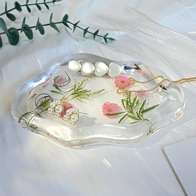 Britrio Resin Casting Dried Pressed Flowers Decorative Tray Trinket Dish Cute Cloud Vanity Jewelry Plate Holder for Women Necklace Earring Ring Key Makeup Organizer Home Decor Aesthetic 7.56''x5.12''