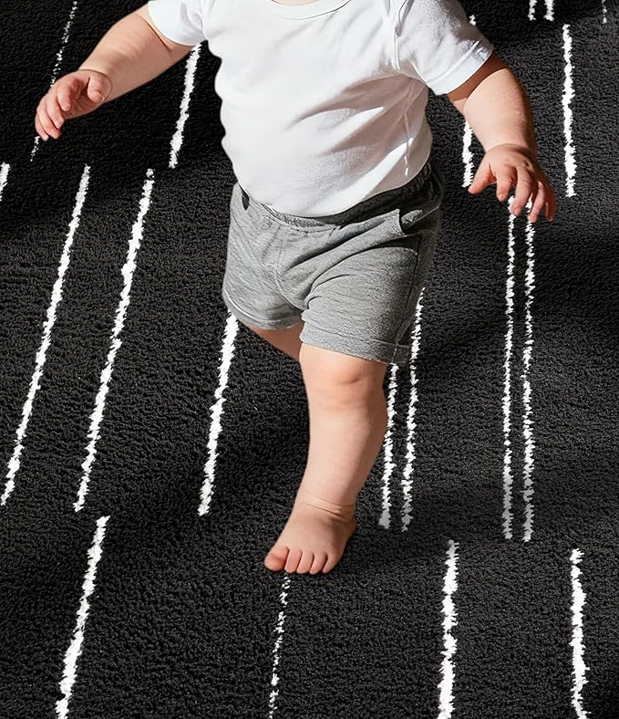 YIHOUSE 5x7 Abstract Striped Area Rug, Modern Washable Stain Resistant Rugs Non Slip, Soft Indoor Floor Carpet for Living Room, Bedroom,Dining Room, Black and White
