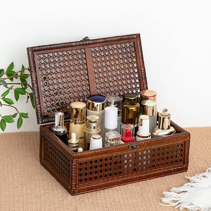 Handwoven Rattan Storage Boxes Set of 2, Decorative Wooden Wicker Chest with Lids and Latches, Vintage Boho Storage Trunks for Living Room, Bedroom, Home Decor