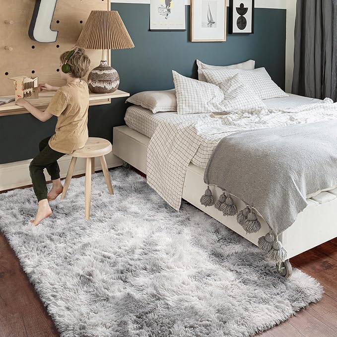 Amdrebio Tie-Dyed Light Grey Area Rugs for Bedroom, Fluffy Furry Rugs for Living Room, Modern Shag Throw Rug for Kids Room Decor, Shaggy Fuzzy Carpet, Indoor Plush Rug for Dorm Classroom, 4x6 Rug